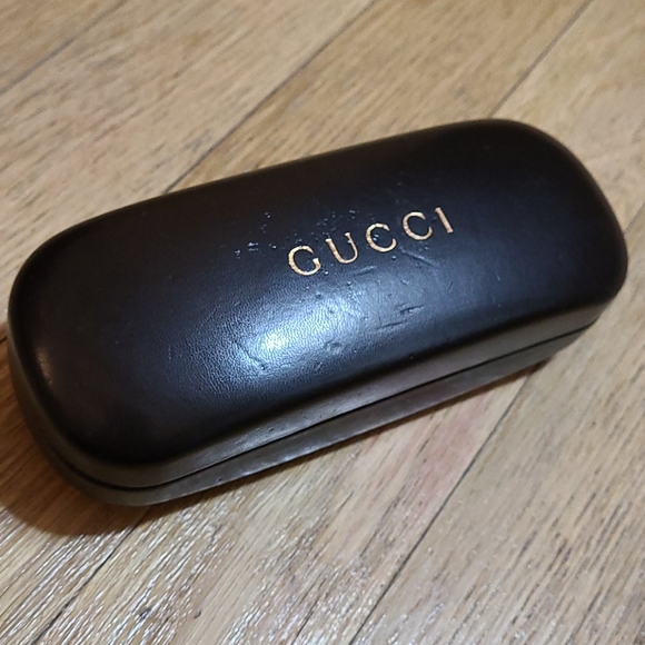 Gucci Glasses Case and Cloth - Picture 4 of 5